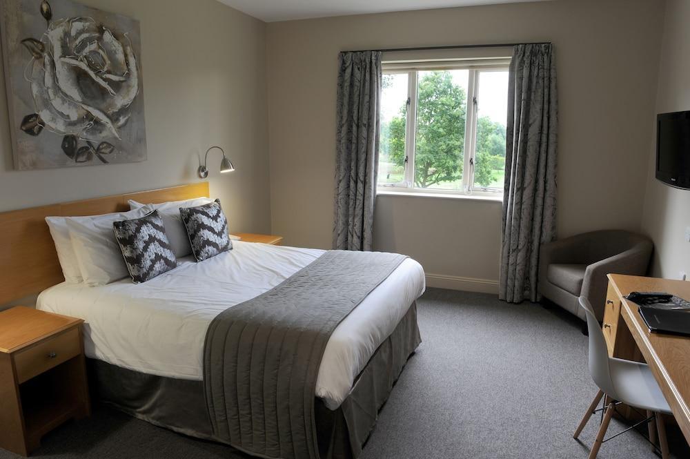 All Saints Resort Bury St. Edmunds ภายนอก รูปภาพ