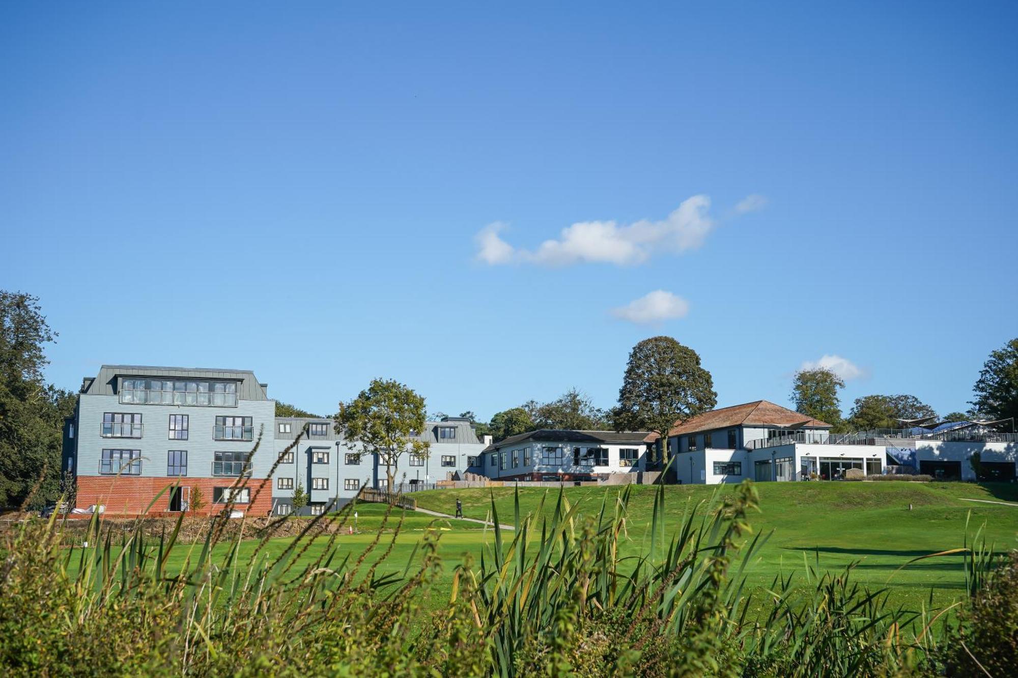 All Saints Resort Bury St. Edmunds ภายนอก รูปภาพ