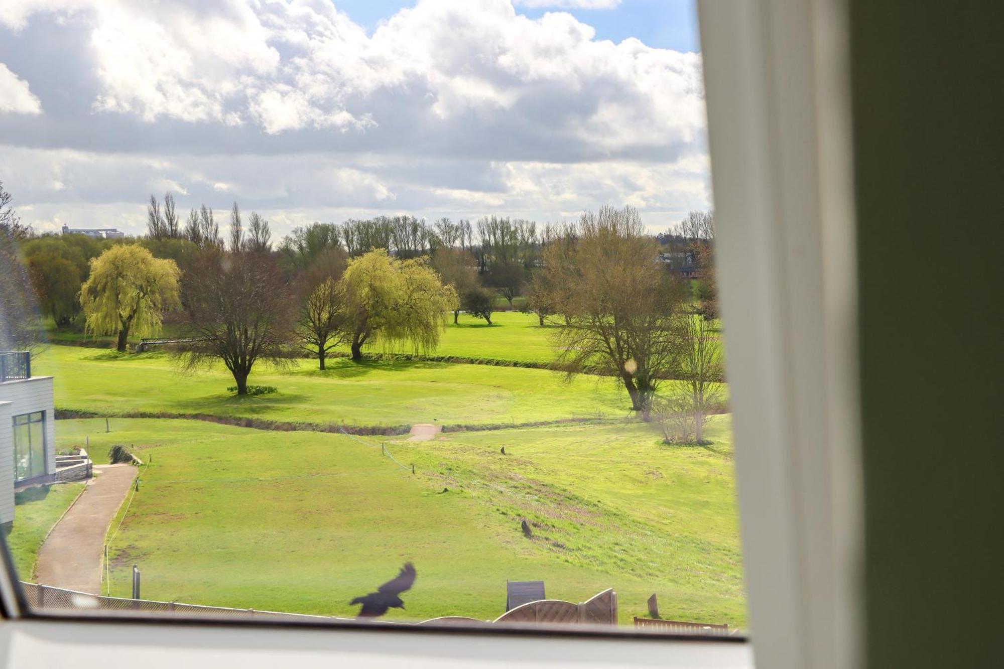 All Saints Resort Bury St. Edmunds ภายนอก รูปภาพ