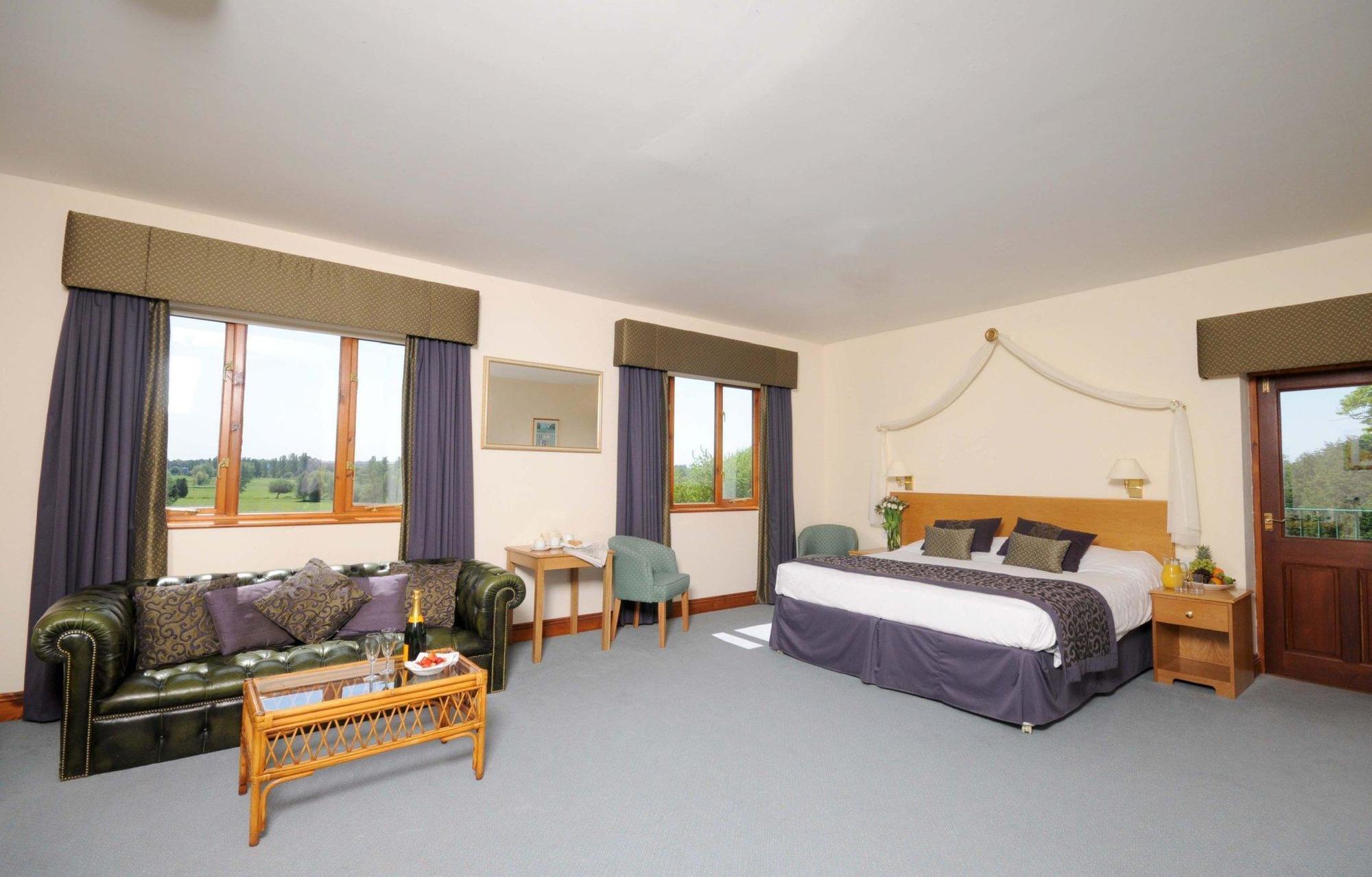 All Saints Resort Bury St. Edmunds ภายนอก รูปภาพ